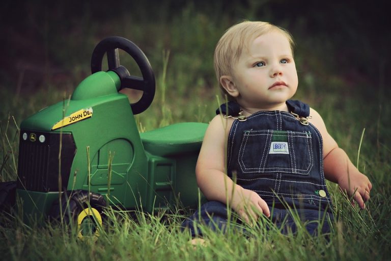 Lire la suite à propos de l’article Le tracteur pour enfant, un jouet qui terrasse la concurrence